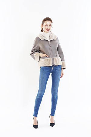 ムートンラムジャケット　グレージュ