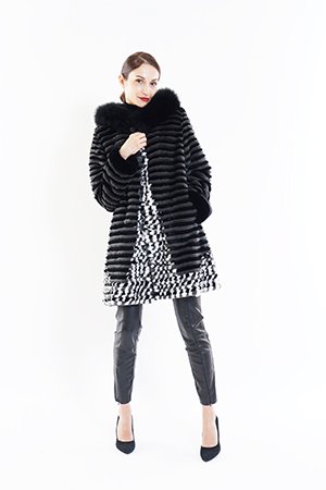 レッキス×フォックスコート　ブラック　フード付き