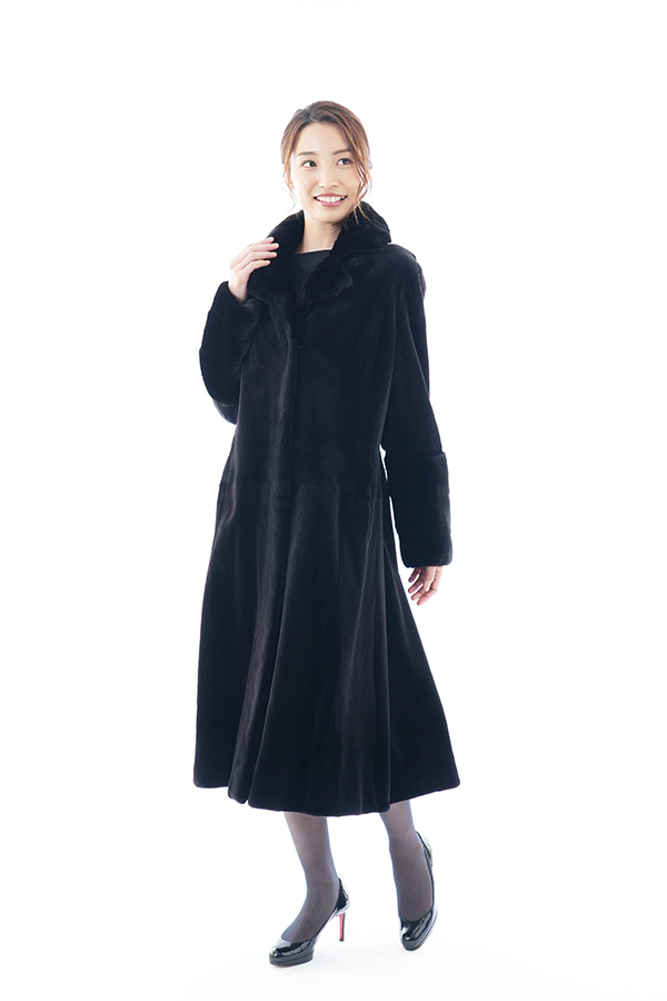 ミンクロングコート　ブラック　シェアードミンク